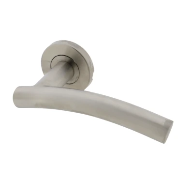 Deurkruk Roma Rvs 304 geborsteld rozet Ø52mm  dikte: 8